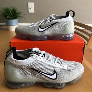 Nike Air Vapormax Flyknit 2021 Shoes Men’s Size 9